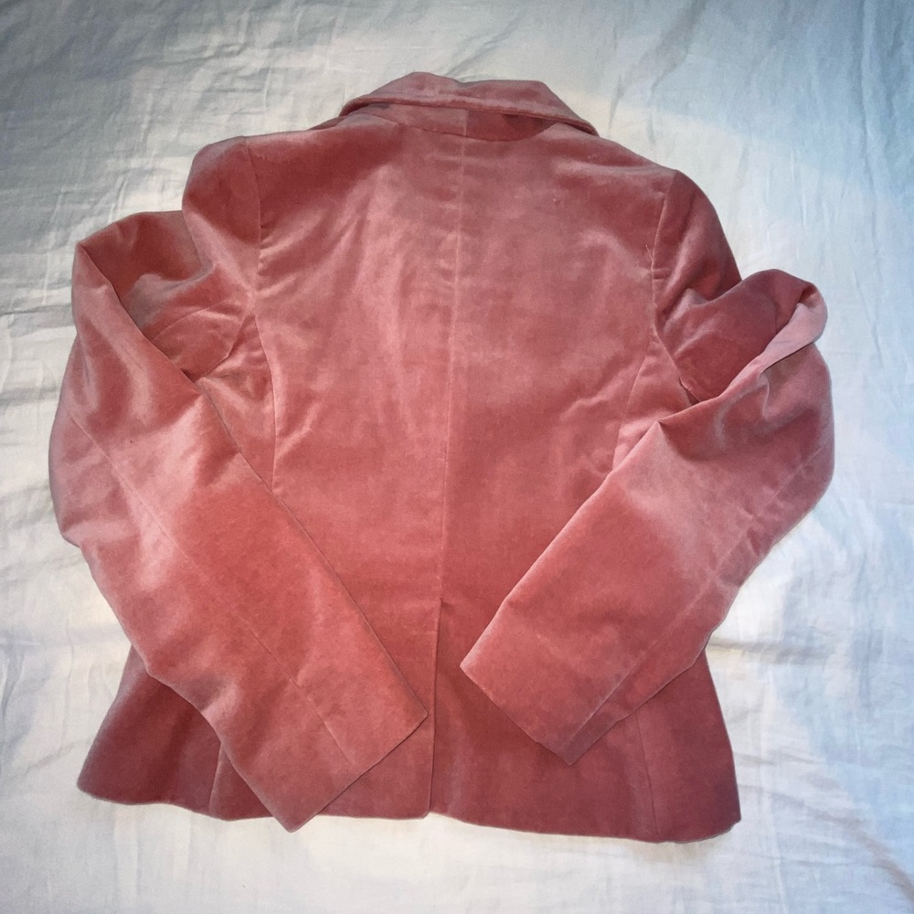 Blazer - Picture 3 of 5